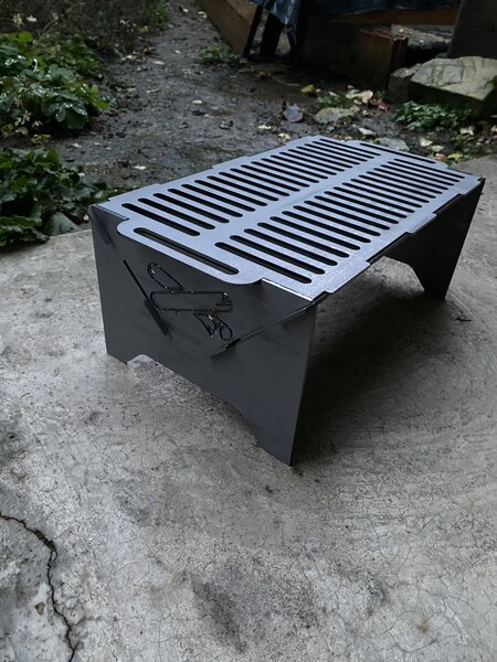 Gratar camping demontabil