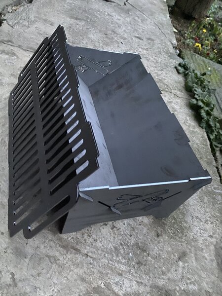 Gratar camping demontabil